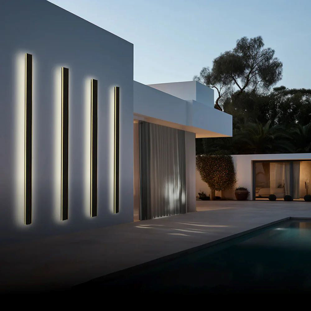 Moderne Wandleuchte aus Aluminium