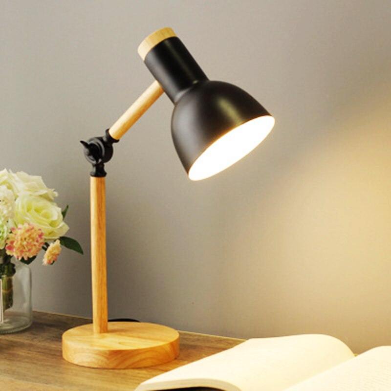 Verstellbare Schreibtischlampe aus Holz