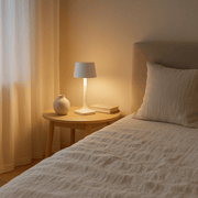 Moderne kabellose Tischlampe