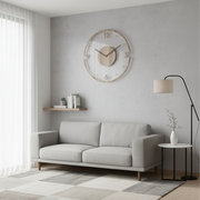 Minimalistische Wanduhr aus Naturholz