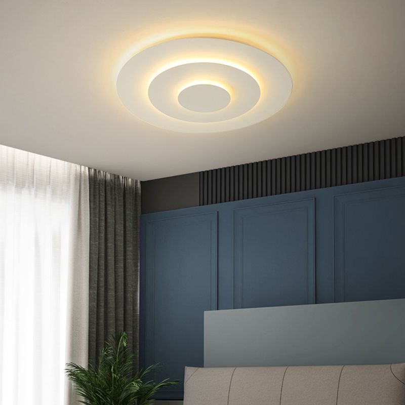 Round acrylic metal ceiling lamp