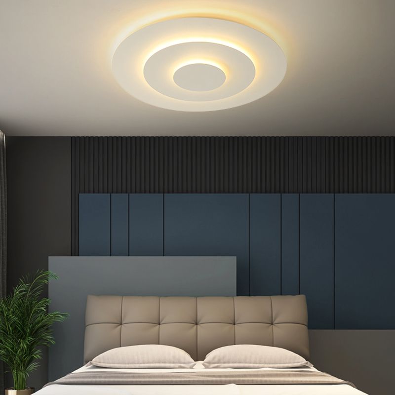 Round acrylic metal ceiling lamp