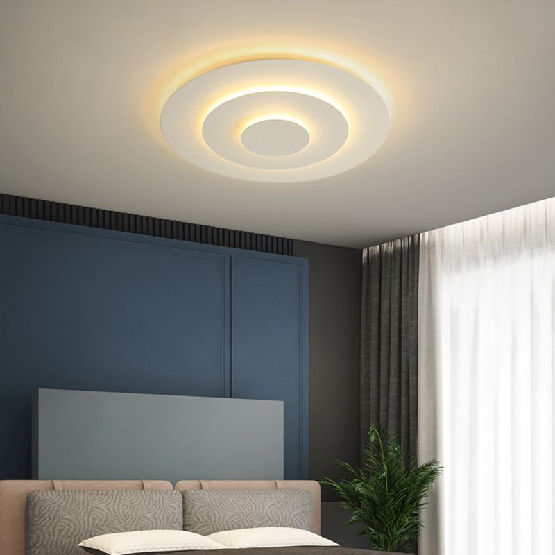 Round acrylic metal ceiling lamp