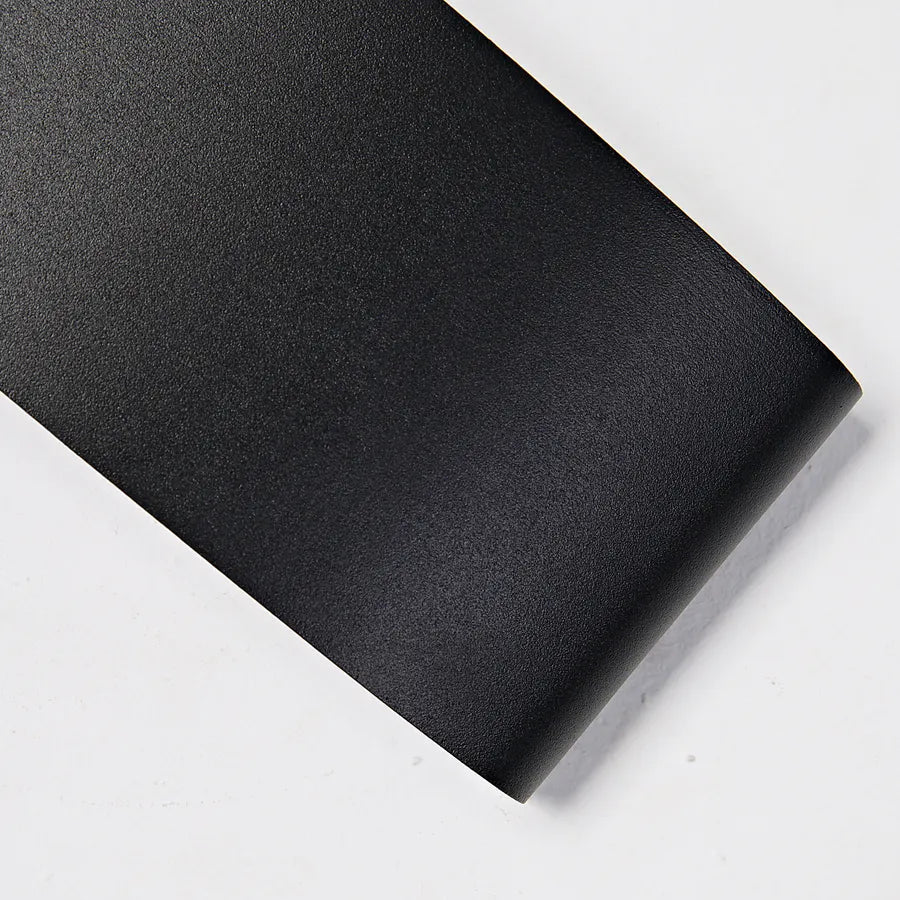 Schwarze Wandleuchte aus Aluminium