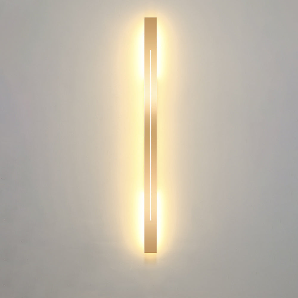 Lineare Wandleuchte aus Metall