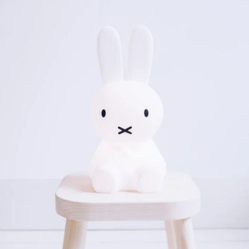 Dekorative Figur des Kaninchens Miffy