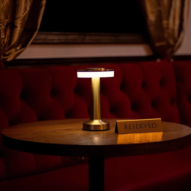 Kabellose Tischlampe im Retro-Stil