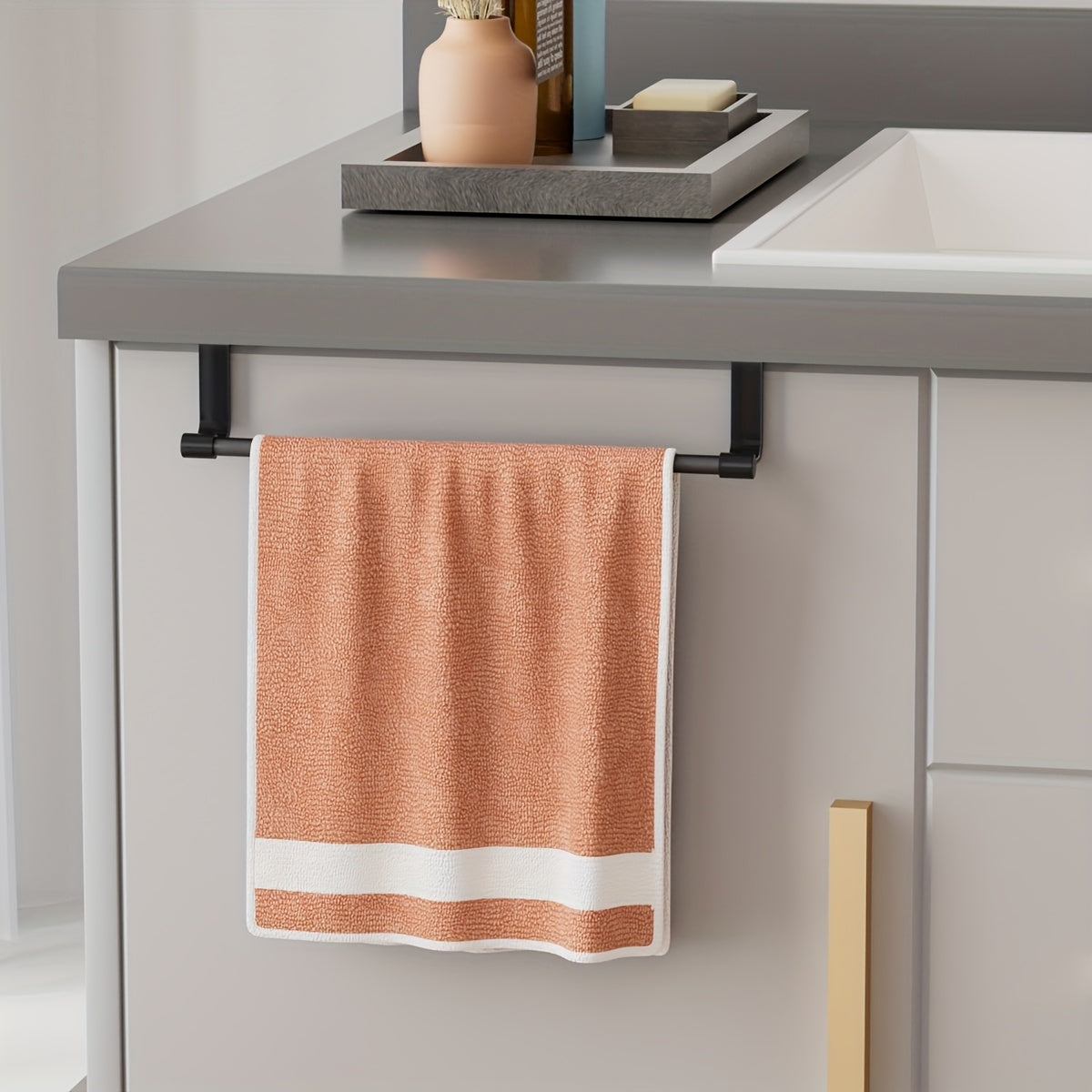 Moderner Wandorganizer aus Edelstahl