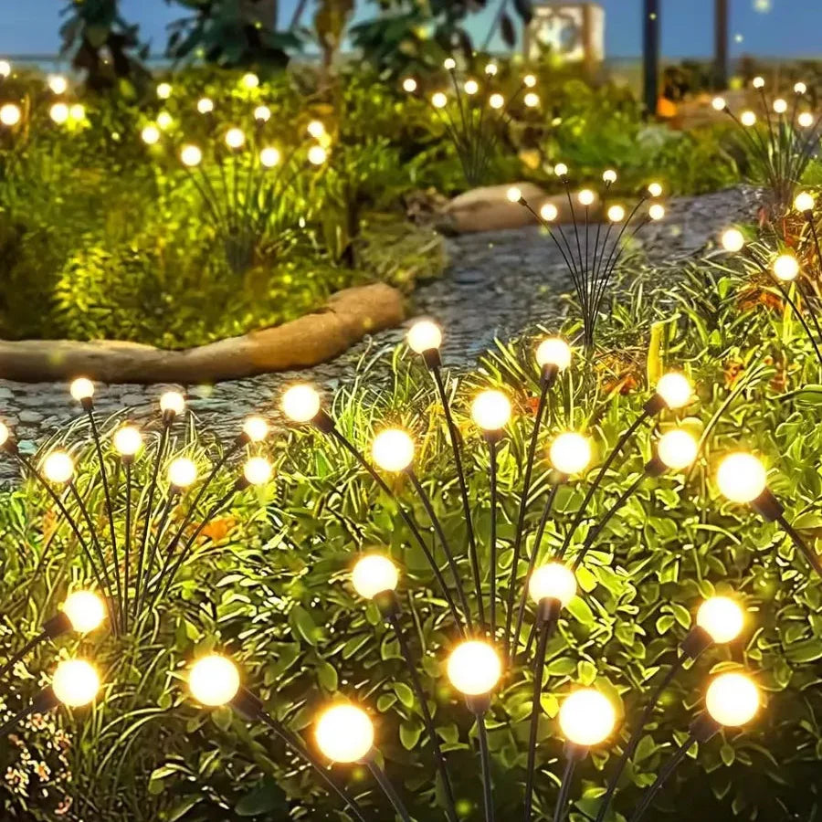 Solarbetriebene LED-Gartenleuchte im Glühwürmchen-Design