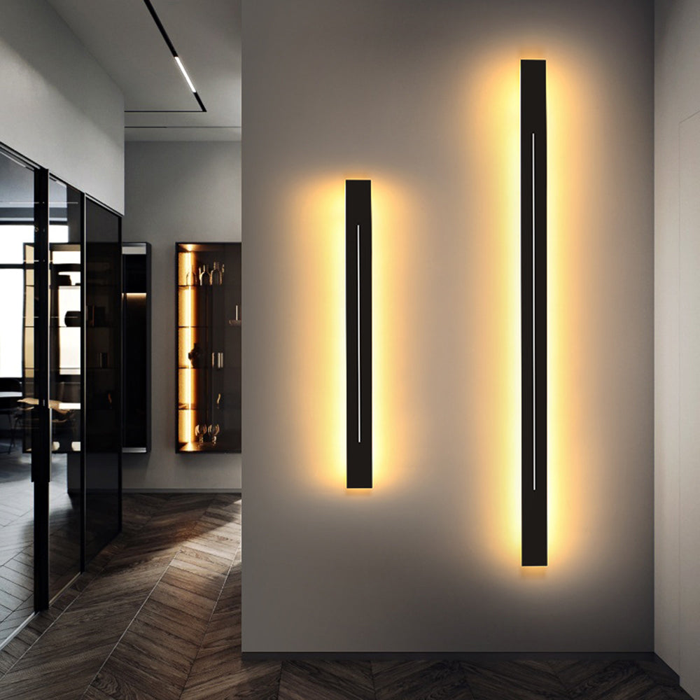 Lineare Wandleuchte aus Metall