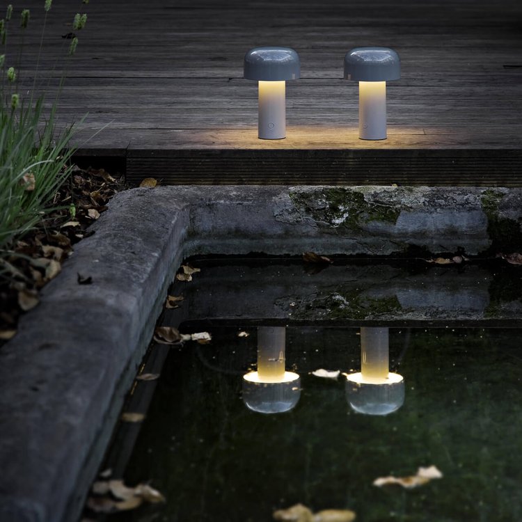 Pilzförmige kabellose Tischlampe