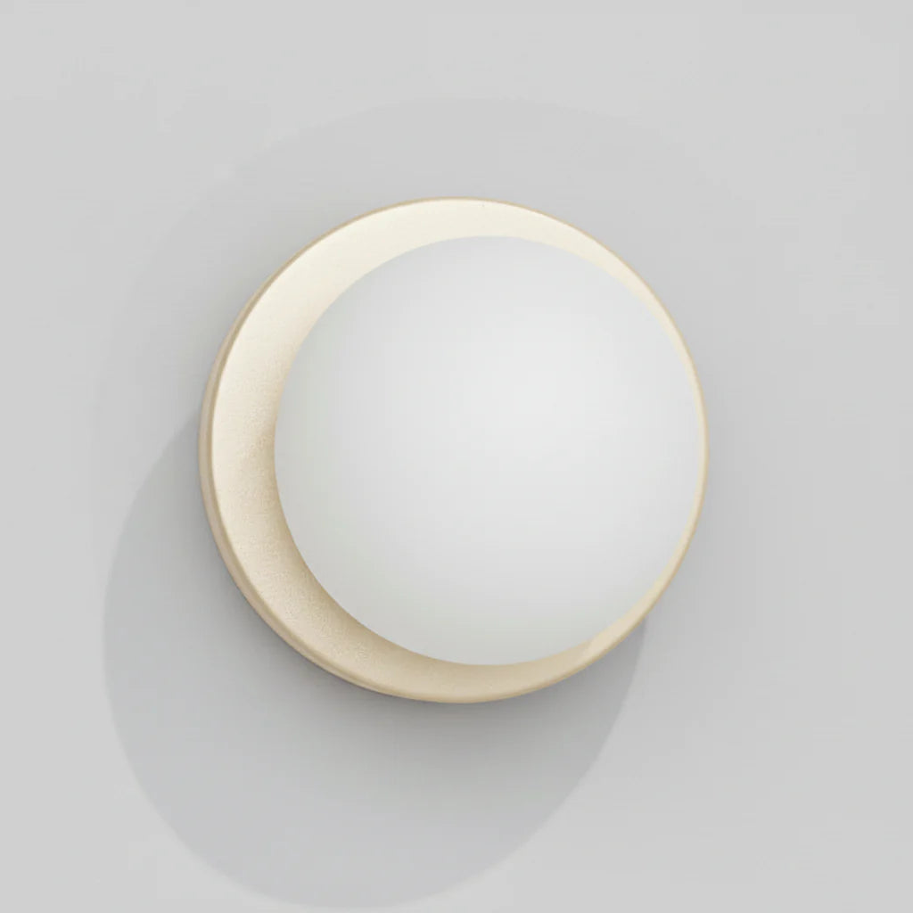 Minimalistische Wandleuchte aus Glas