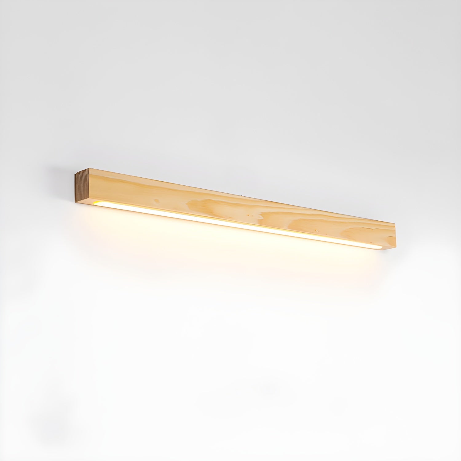 Lineare Wandleuchte aus Holz