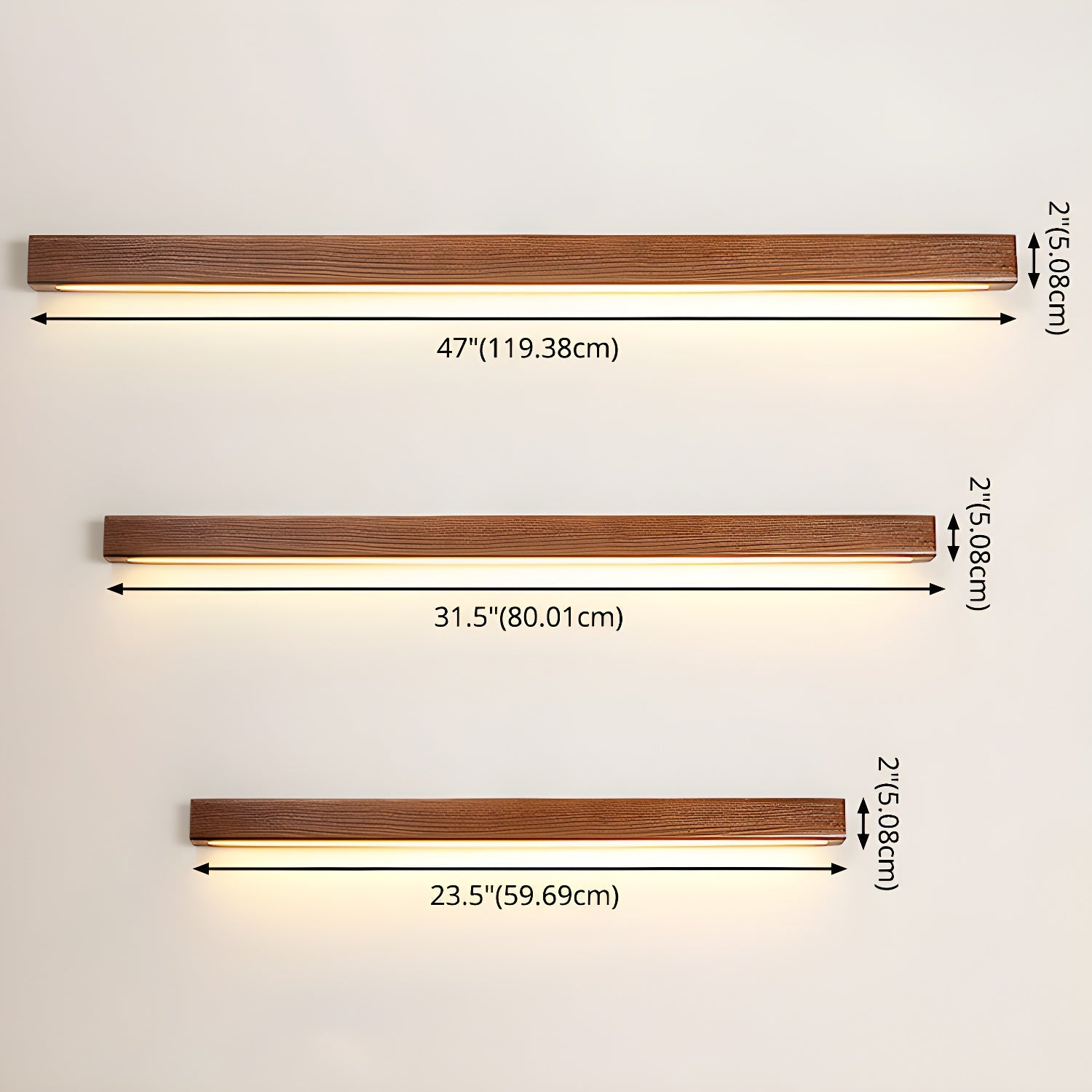 Lineare Wandleuchte aus Holz
