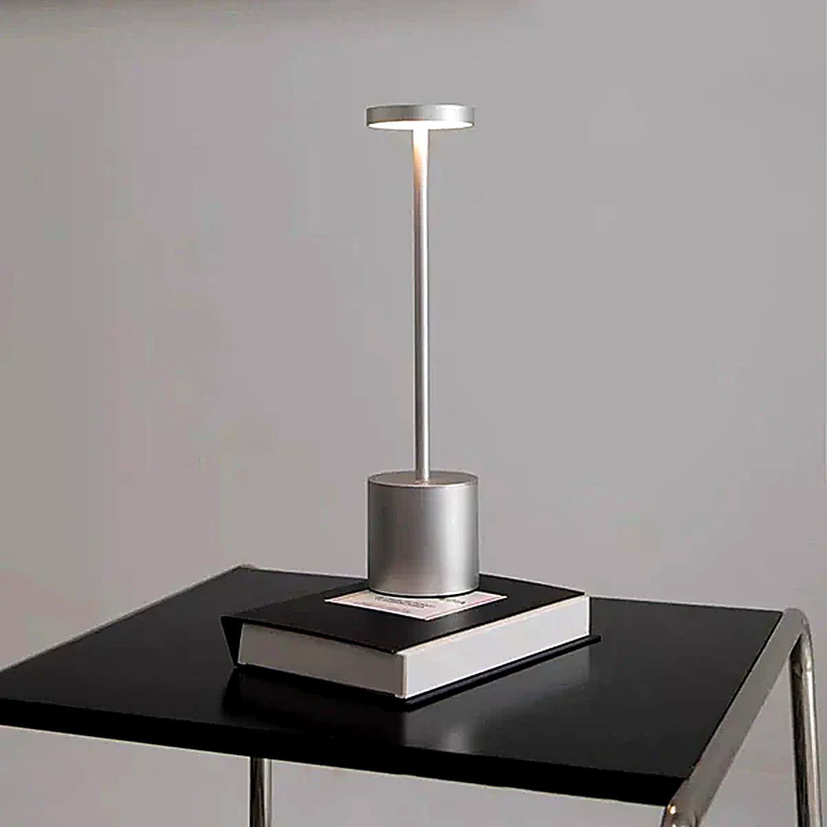 Minimalistische kabellose Tischlampe