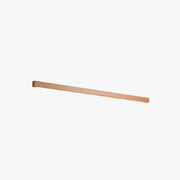 Lineare Wandleuchte aus Holz