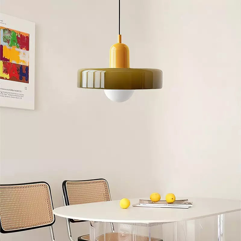 Bauhaus Hängeleuchte aus farbigem Glas