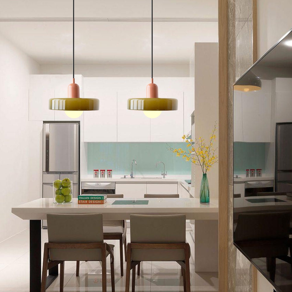 Bauhaus Hängeleuchte aus farbigem Glas