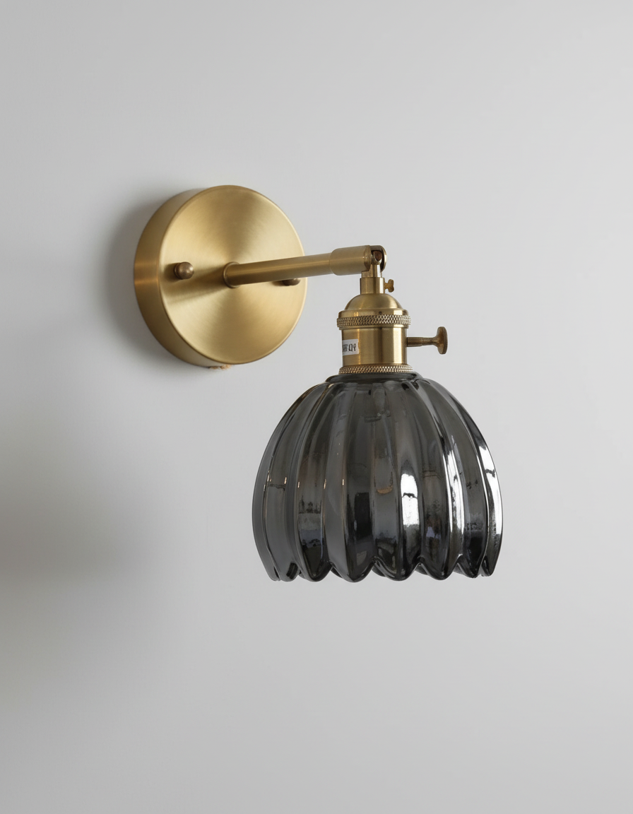 Aluminium-Glas-Wandleuchte in Blumenform
