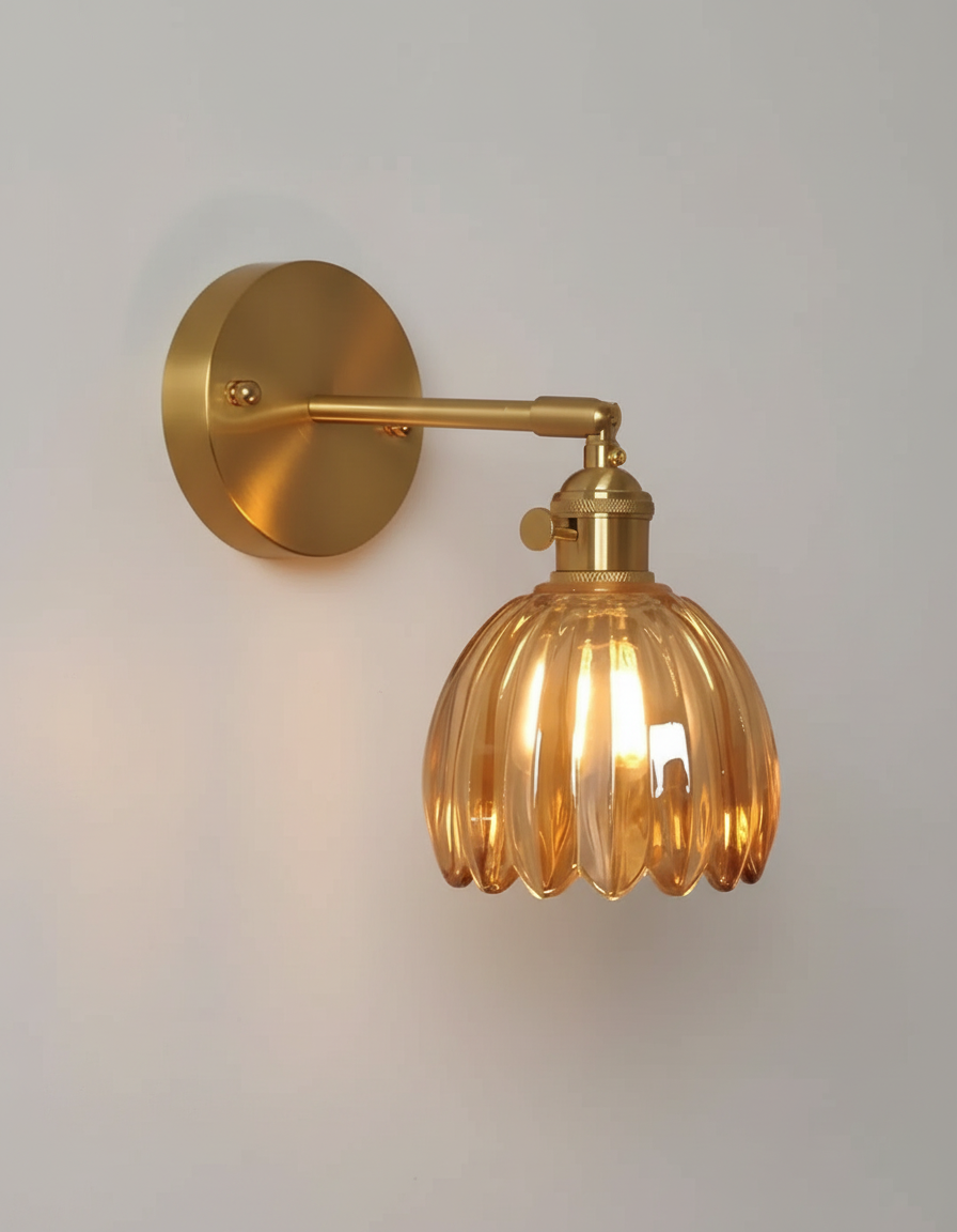 Aluminium-Glas-Wandleuchte in Blumenform
