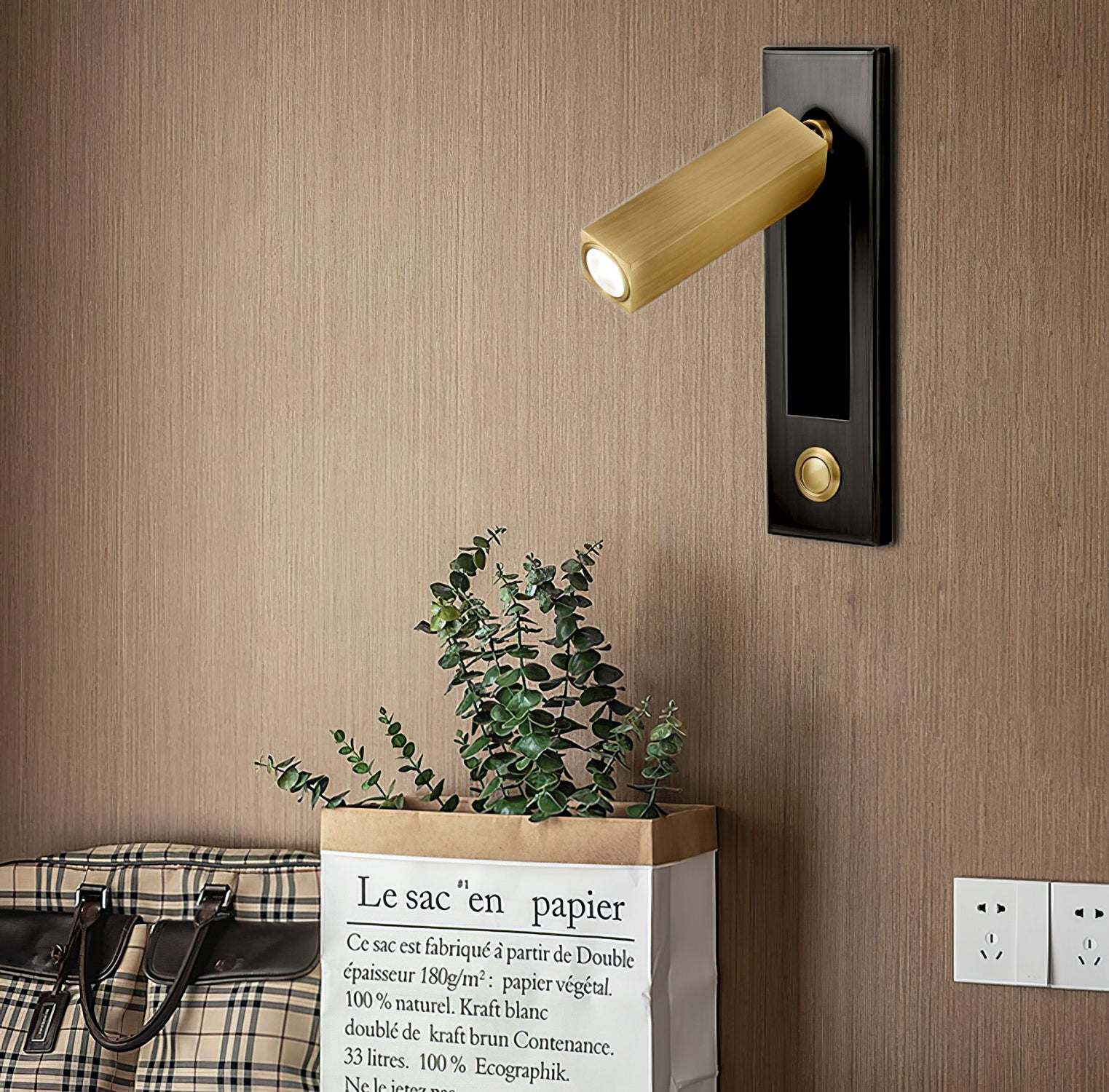 Flach zusammenklappbare Nachttischlampe