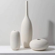 Minimalistisches Keramik-Vasenset