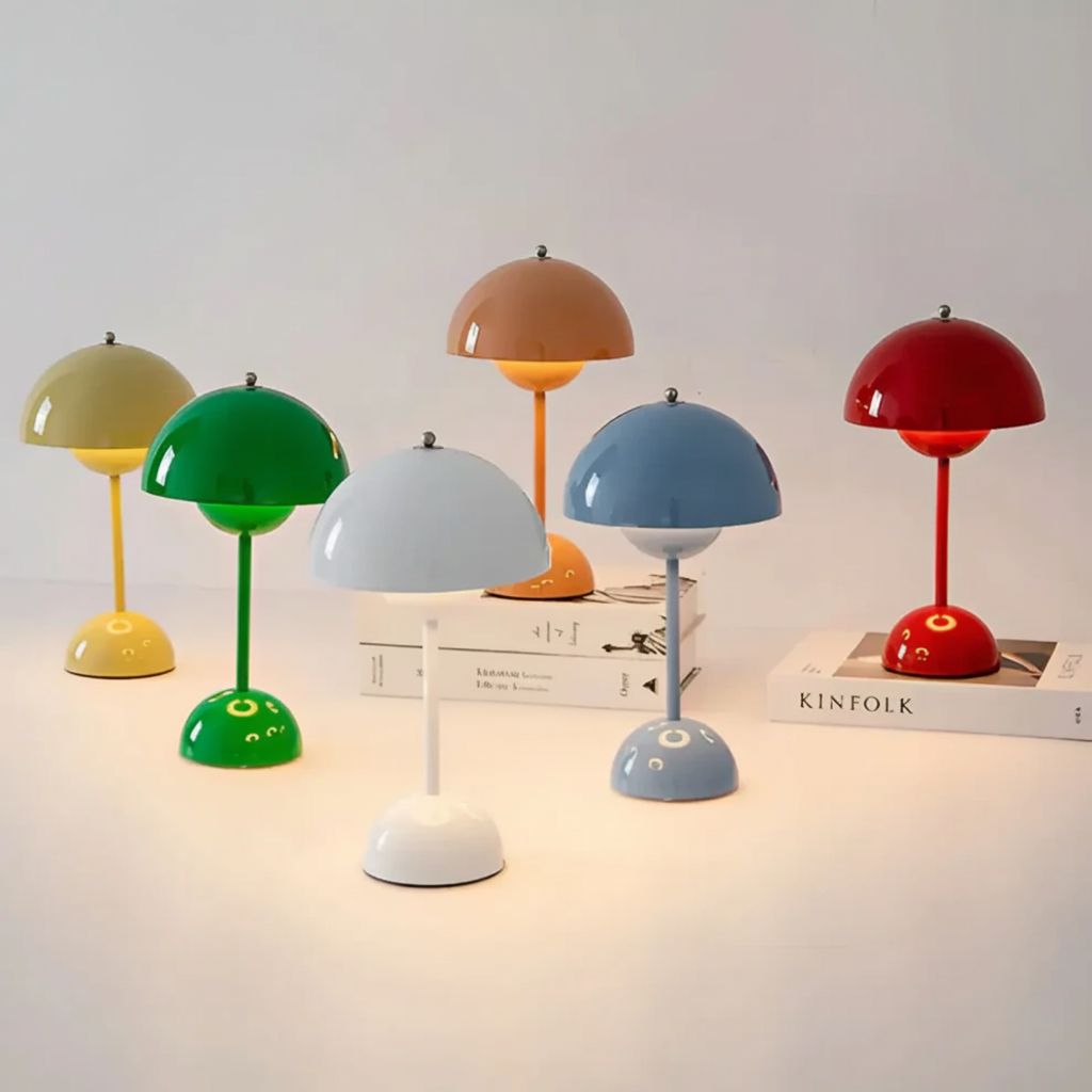 Tischlampe im skandinavischen Stil