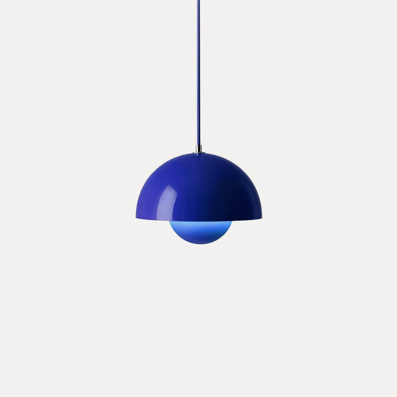 Geometrische Pendelleuchte aus Aluminium