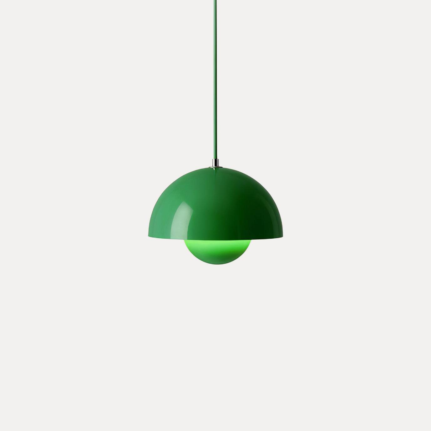 Geometrische Pendelleuchte aus Aluminium