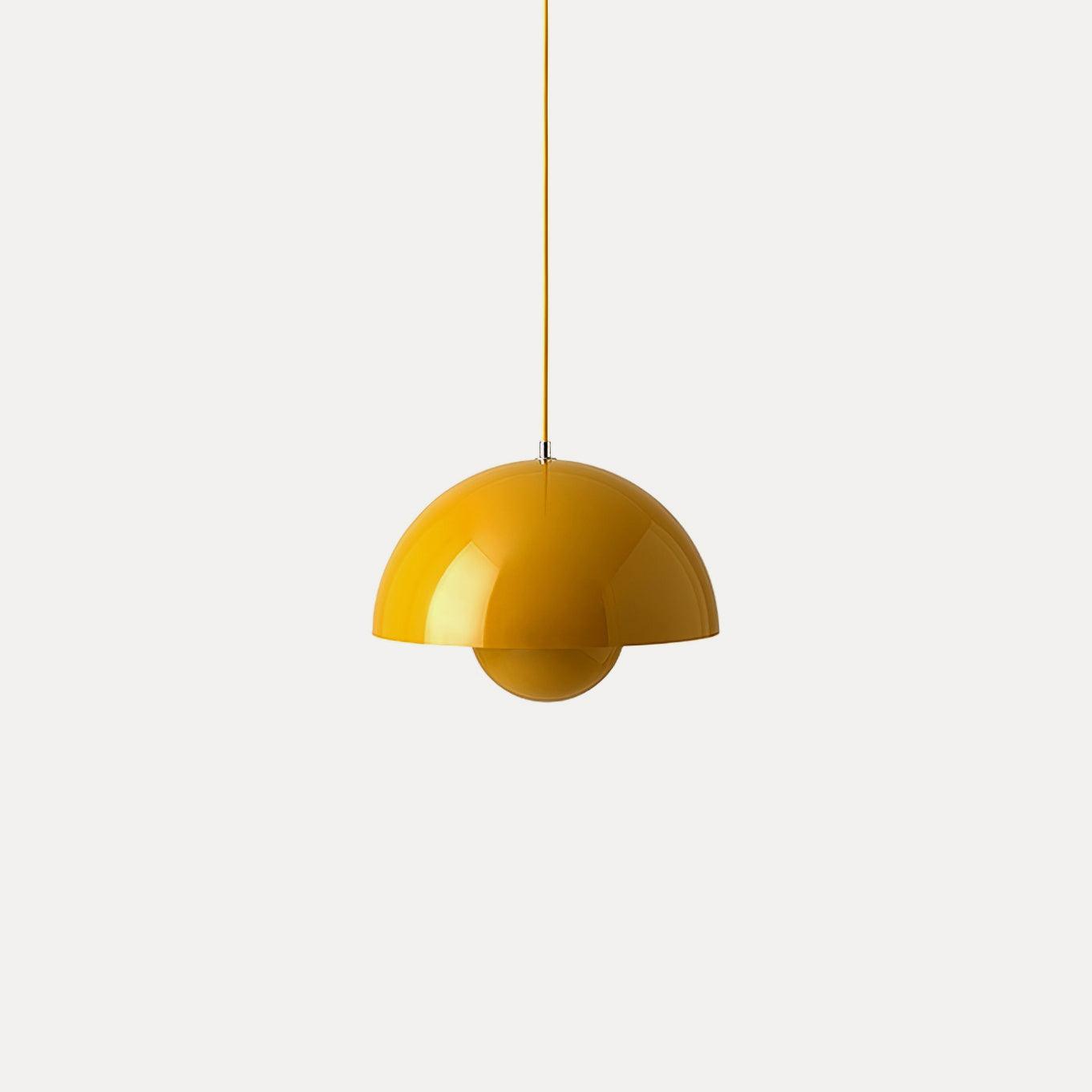 Geometrische Pendelleuchte aus Aluminium