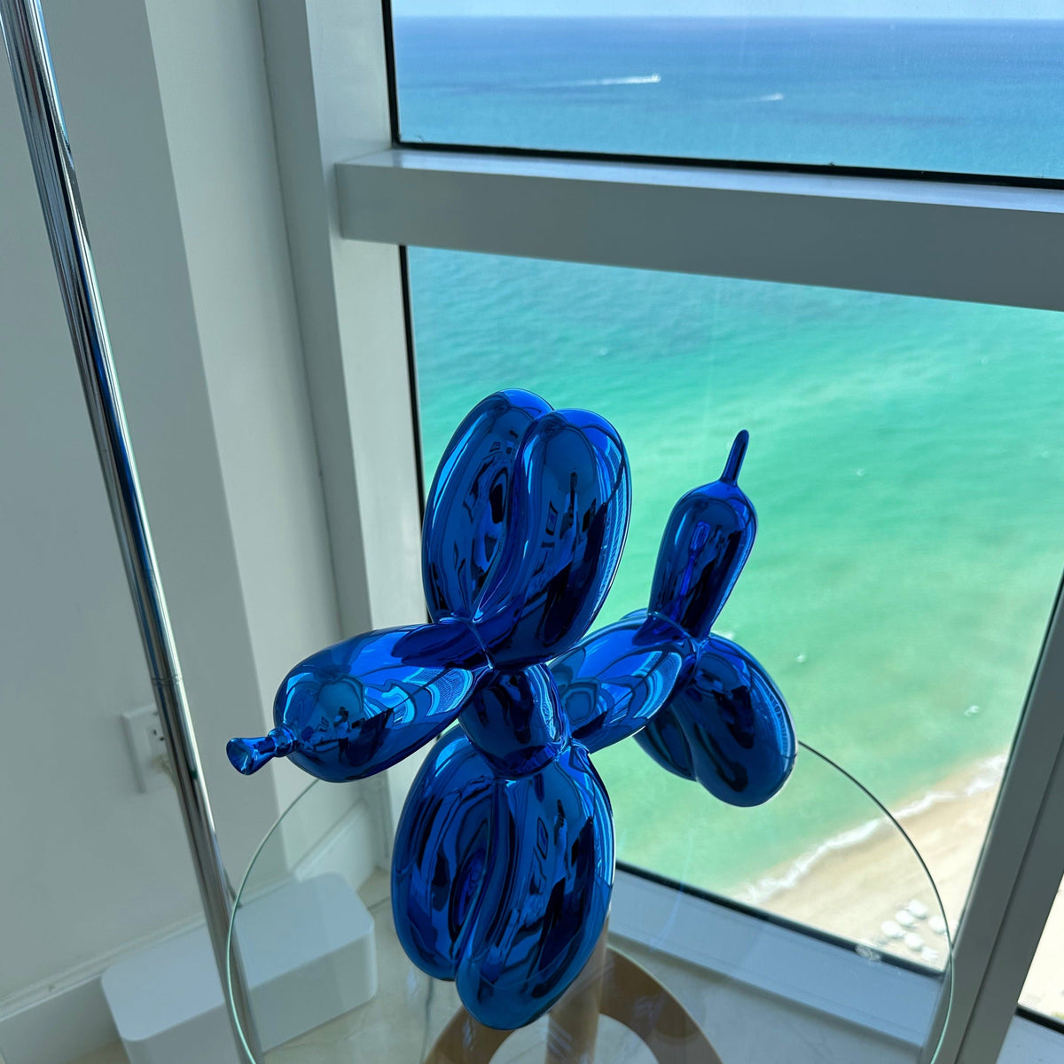 Pop-Art-Skulptur eines Ballonhundes