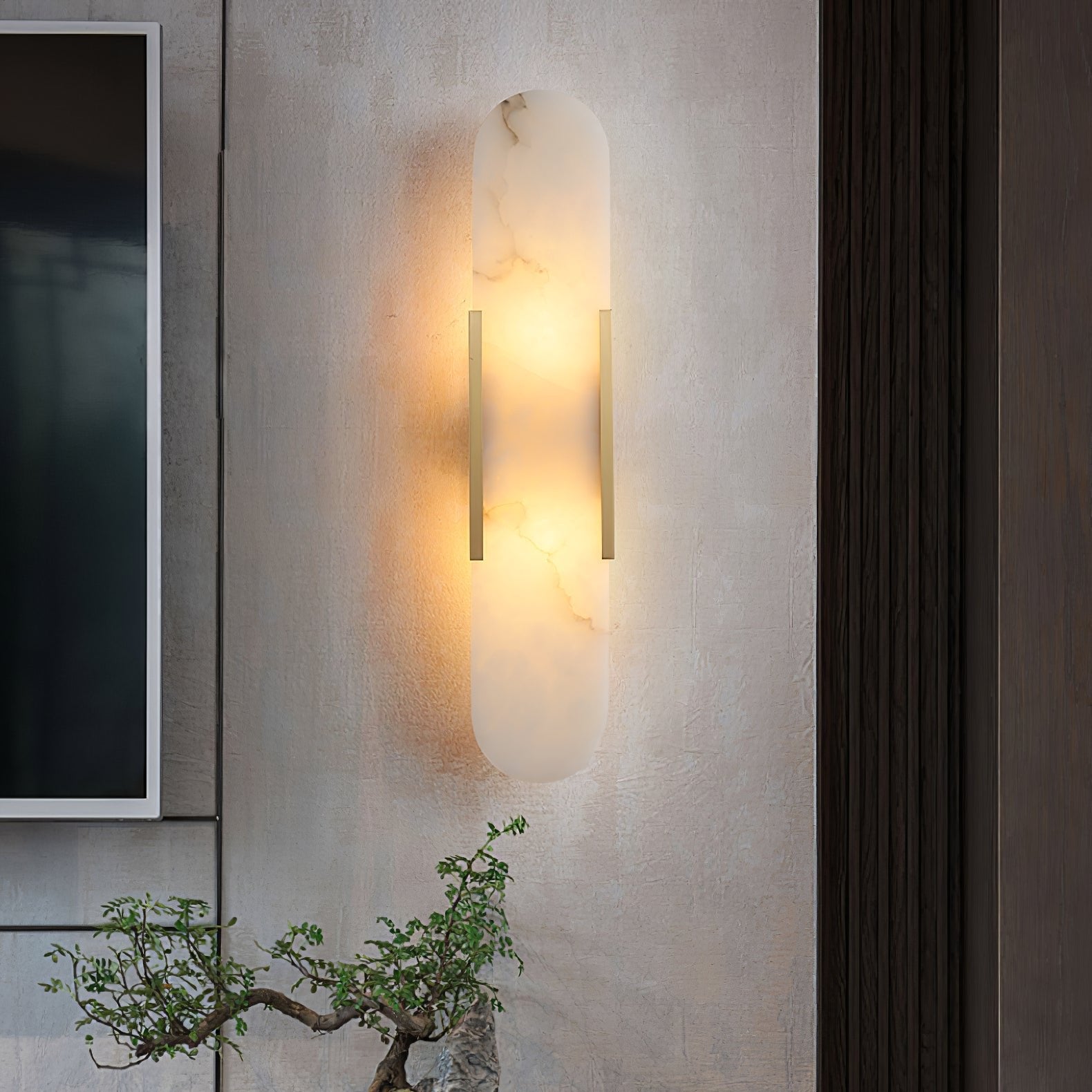 Elegante Wandleuchte aus Alabaster und Messing