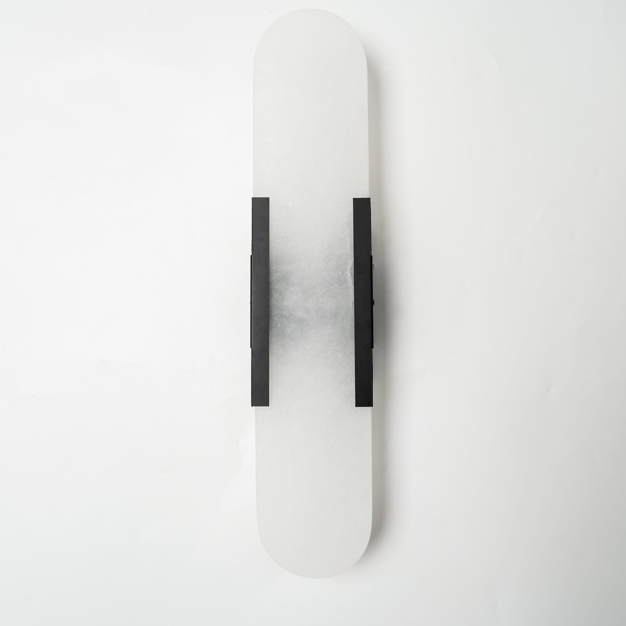 Elegante Wandleuchte aus Alabaster und Messing