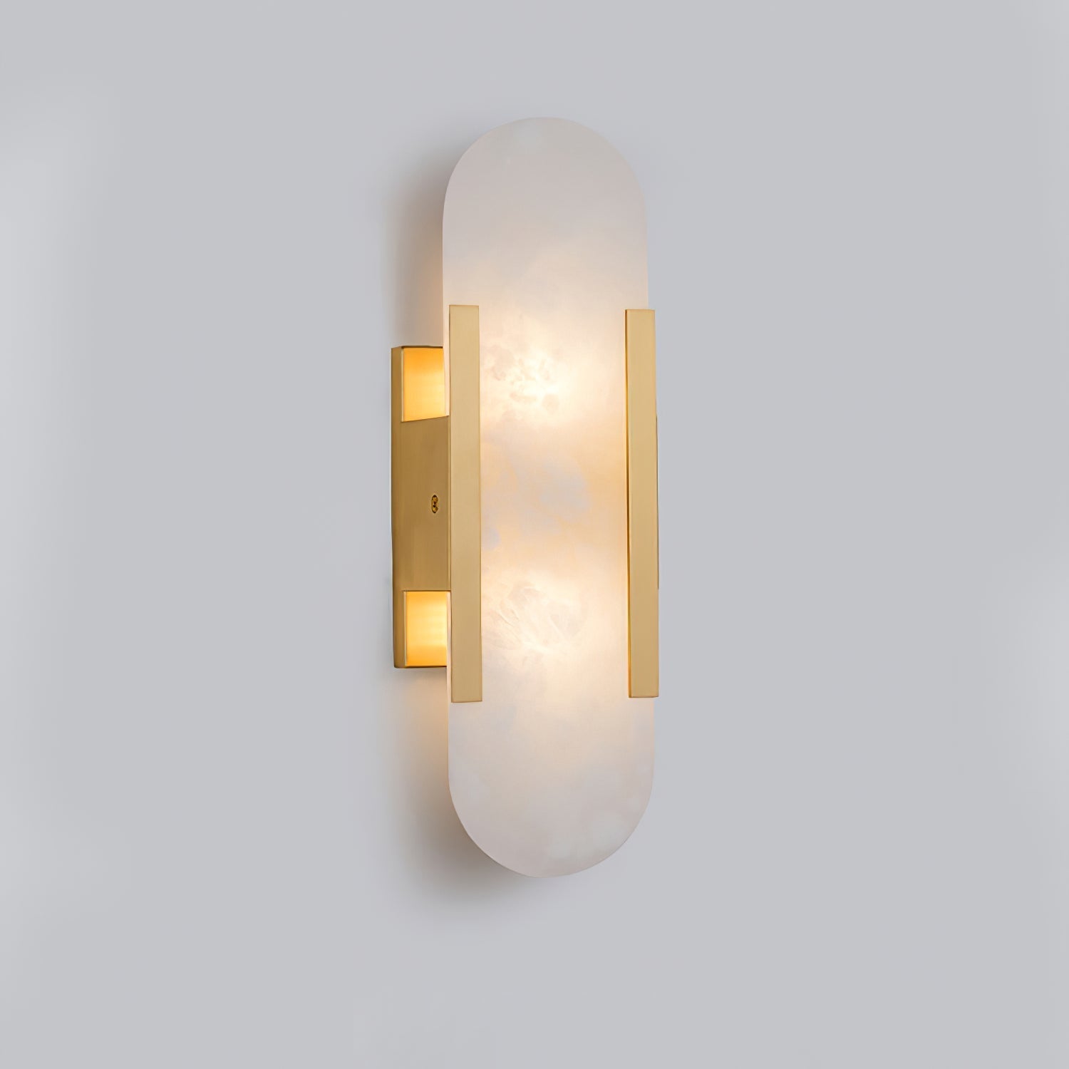 Elegante Wandleuchte aus Alabaster und Messing