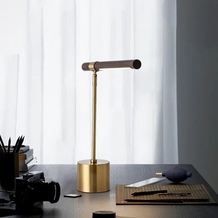 Moderne Schreibtischlampe aus Metall