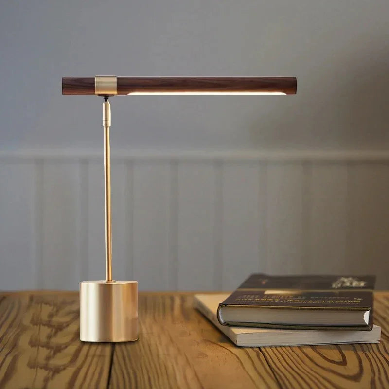 Moderne Schreibtischlampe aus Metall