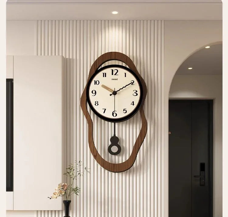 Elegante Wanduhr aus Acryl
