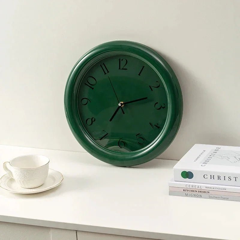 Geräuschlose Wanduhr