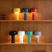 Verspielte Tischlampe in Pilzform