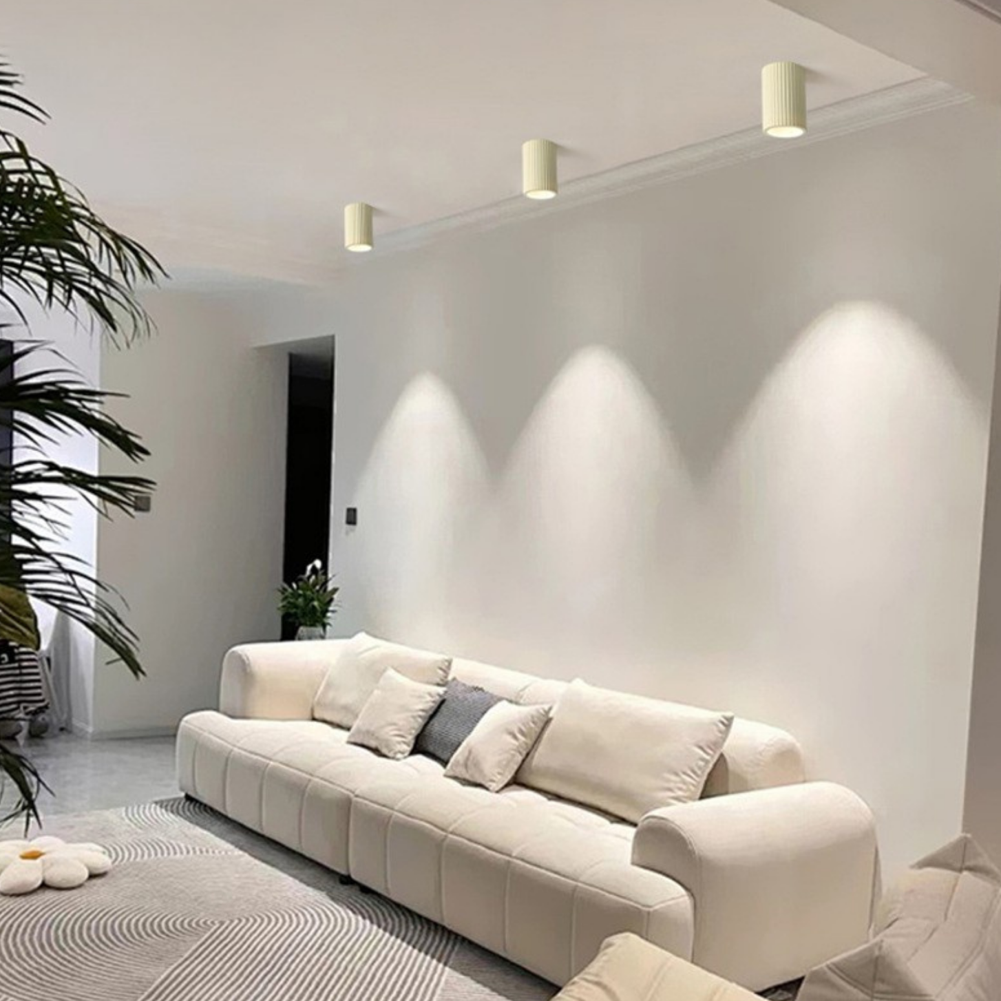 Minimalistische Wandleuchte im Groove-Stil