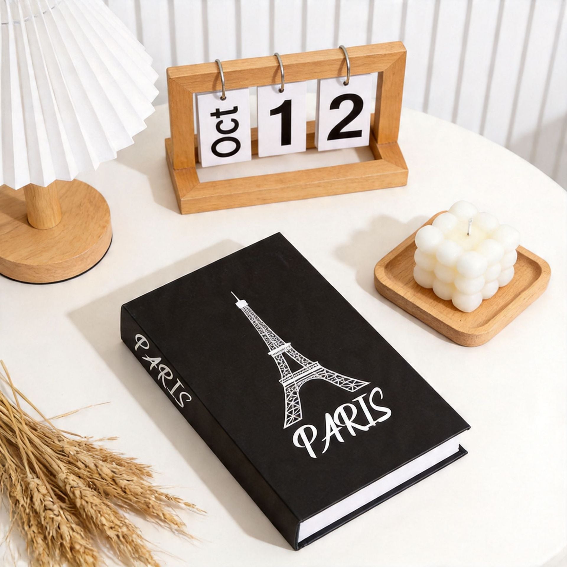 Modernes Dekobuch-Set
