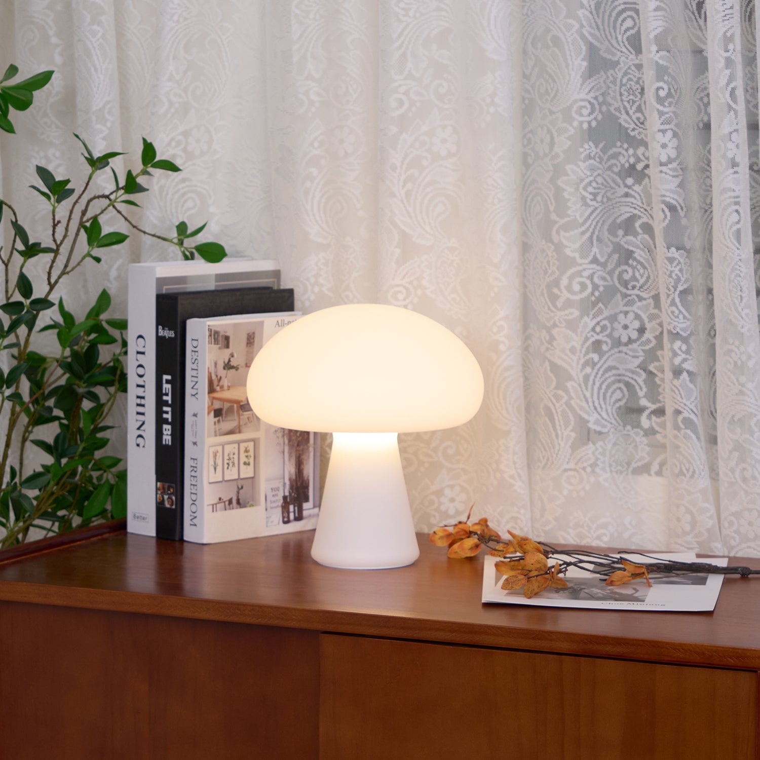 Tragbare Tischlampe mit Glaskuppel