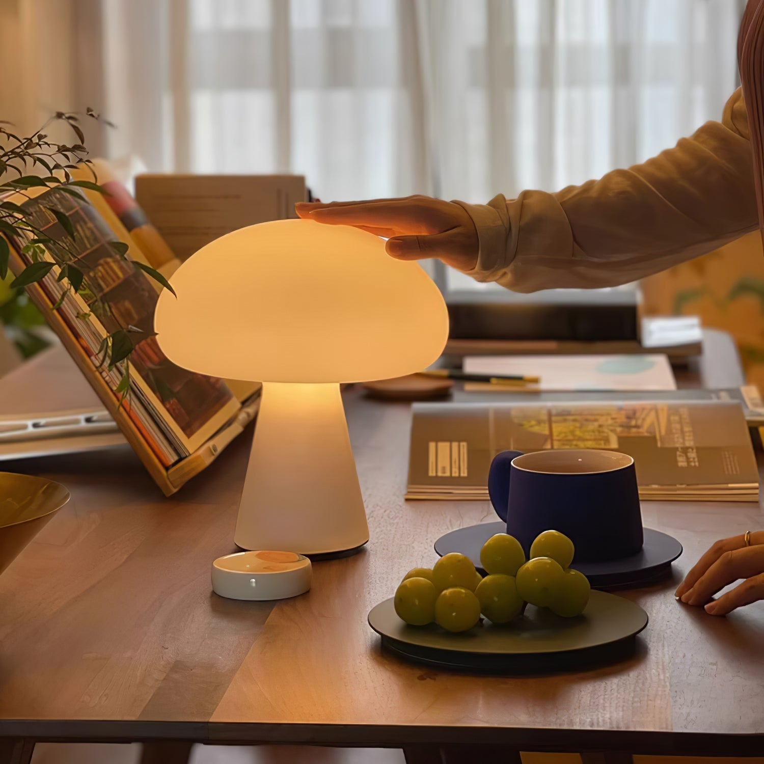Tragbare Tischlampe mit Glaskuppel