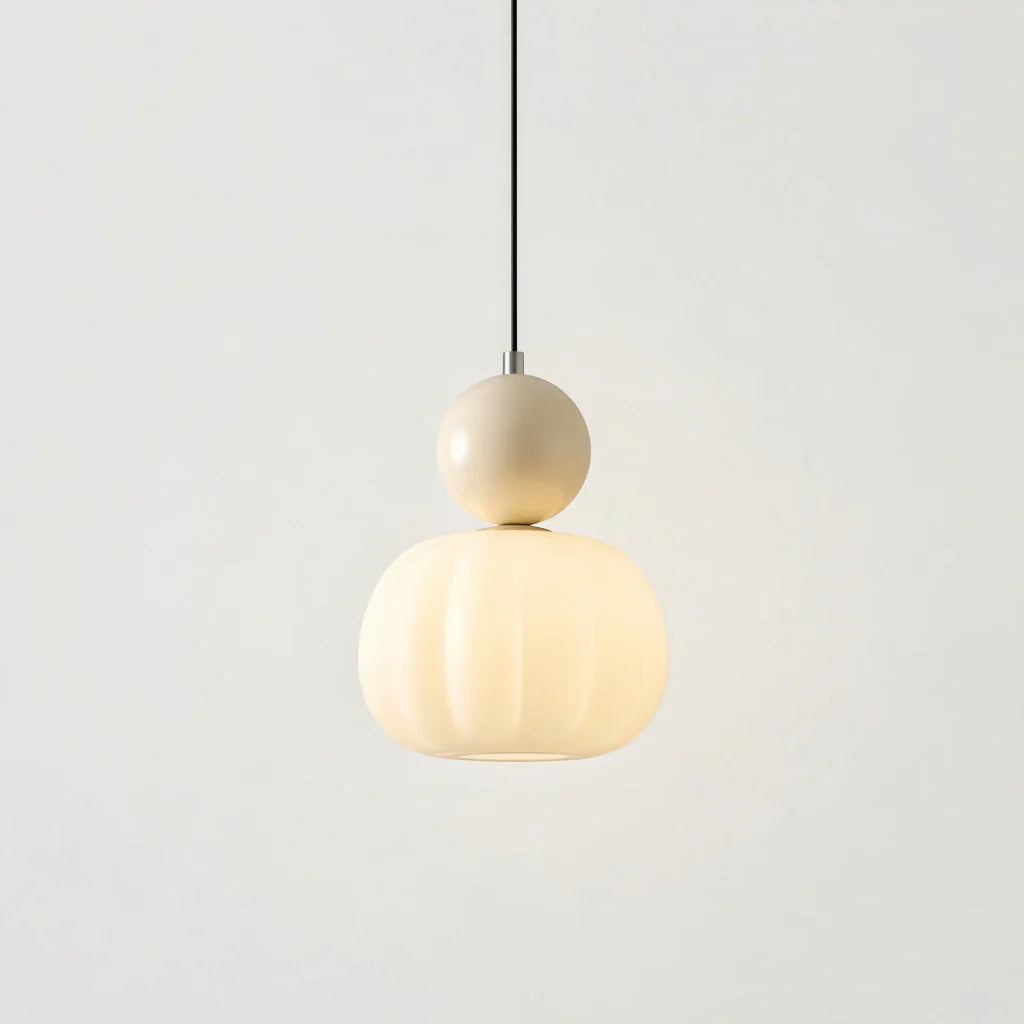 Art-déco-Pendelleuchte in Schalenform