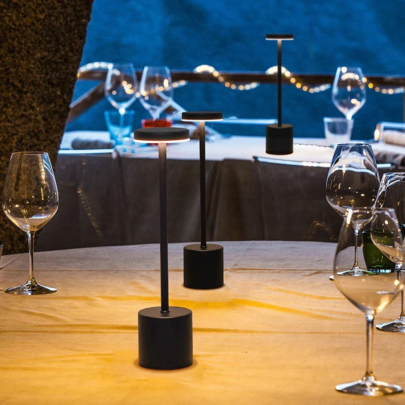 Minimalistische kabellose Tischlampe