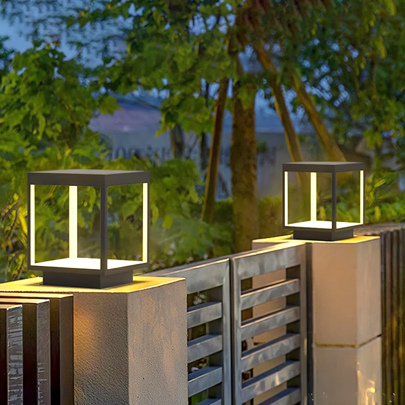 Außenleuchte mit quadratischem Rahmen