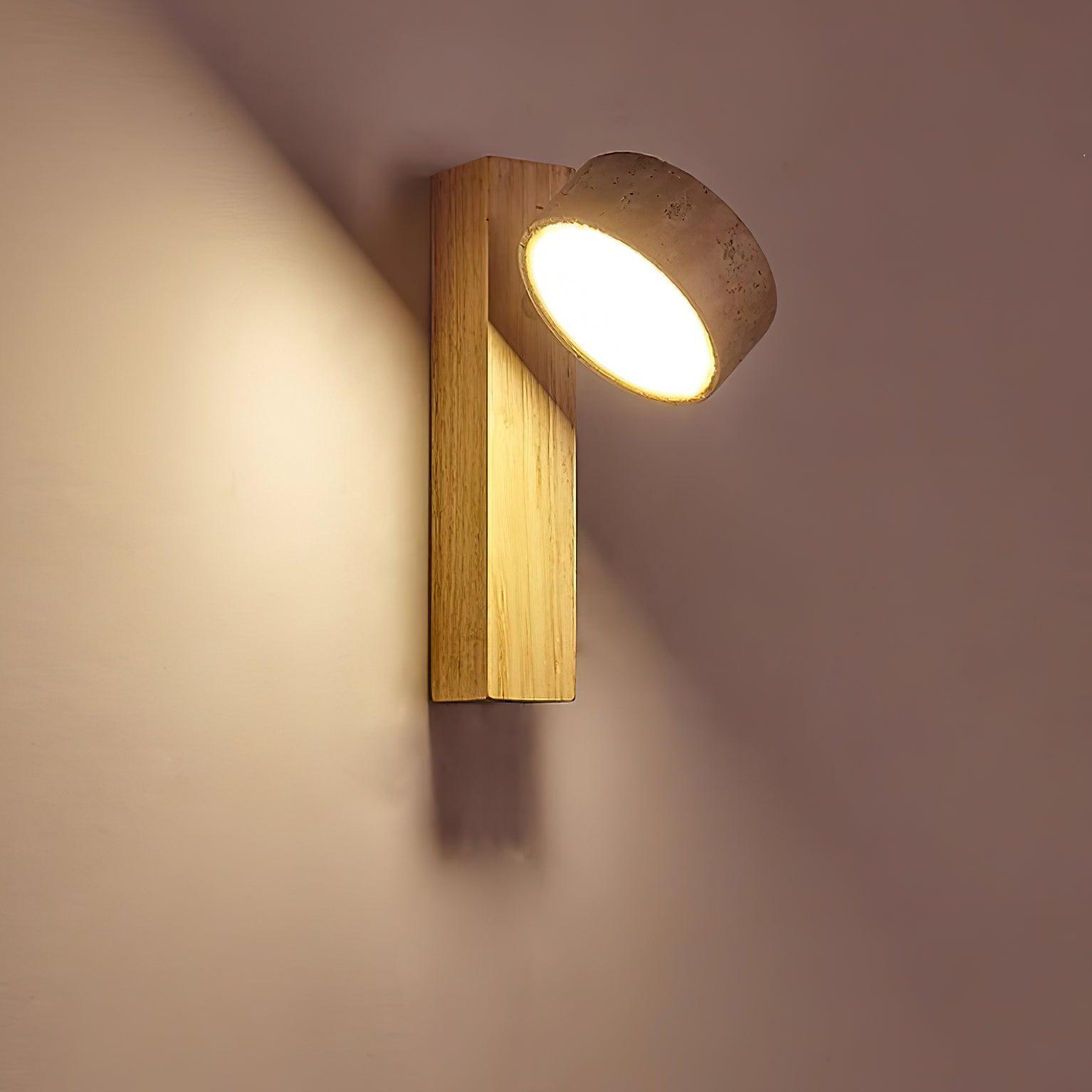 Wandleuchte aus Travertin mit schräger Silhouette