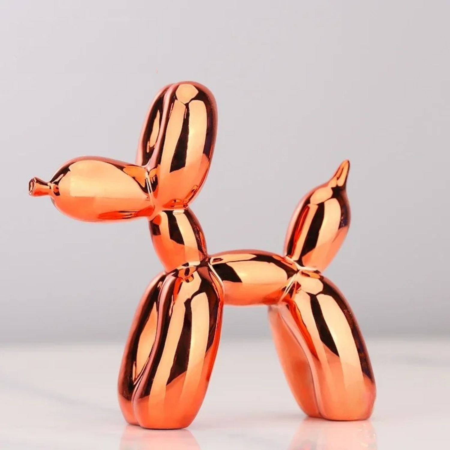 Pop-Art-Skulptur eines Ballonhundes