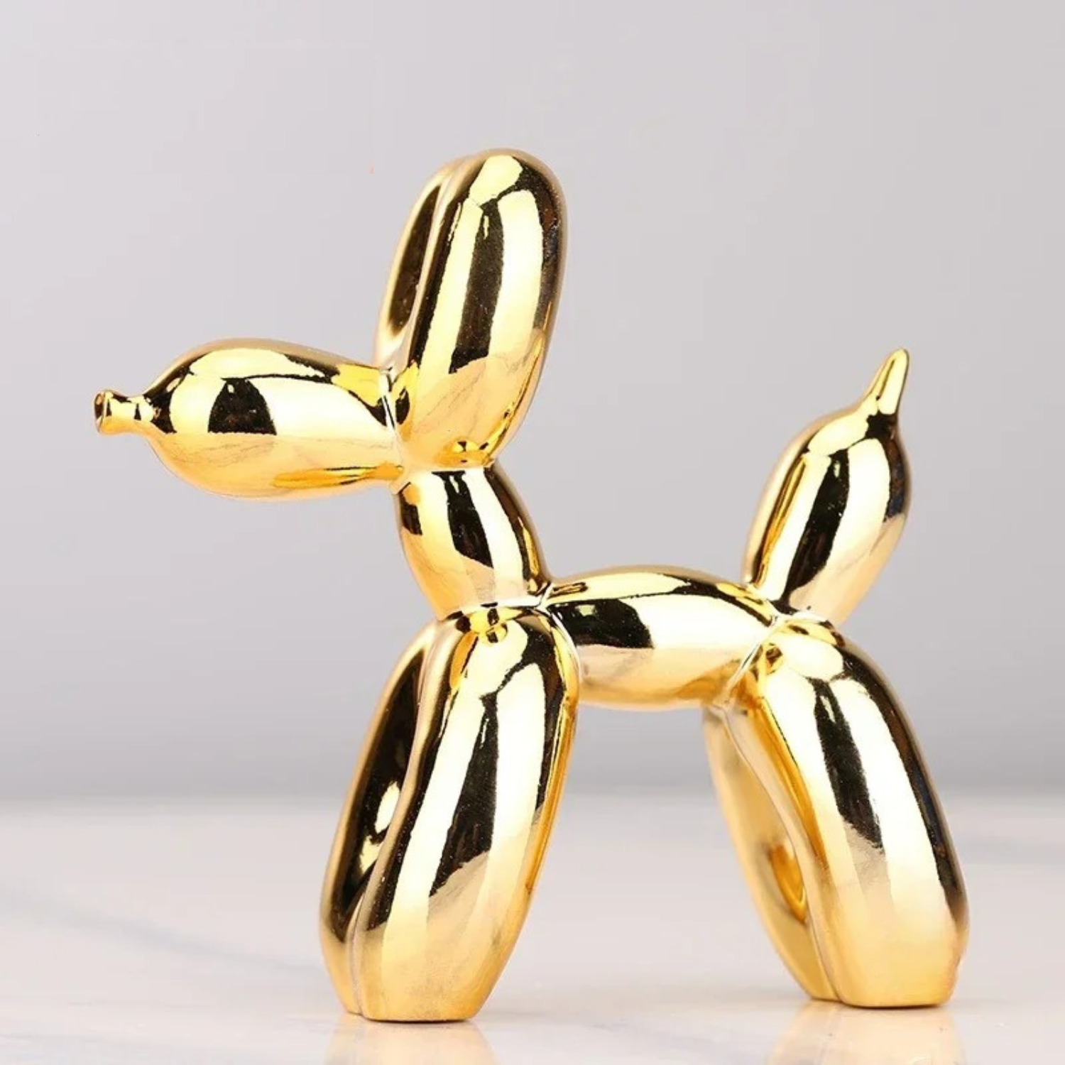 Pop-Art-Skulptur eines Ballonhundes