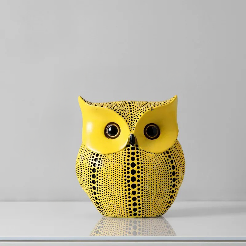 Farbenfrohes Ornament aus Kunstharz